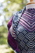 Load image into Gallery viewer, Trichrome Shawl